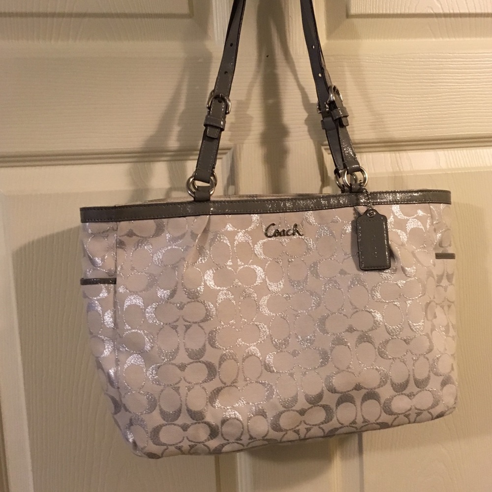Beautiful new clean coach tote bag